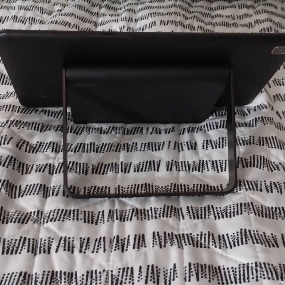LG this black